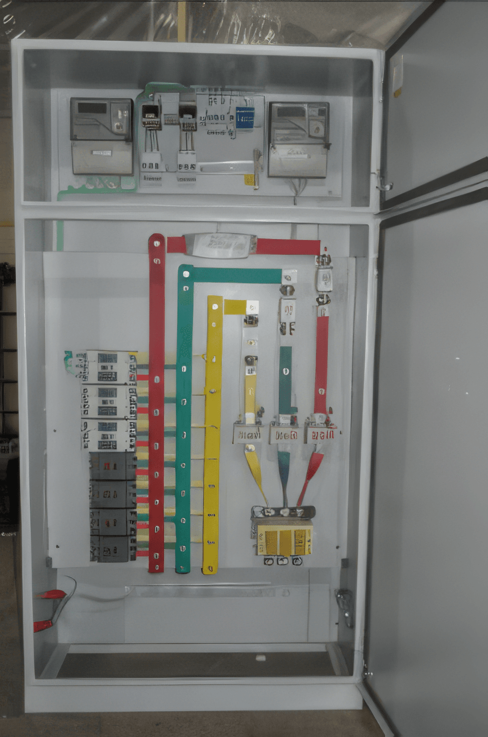 Вводно-распределительные устройства (ВРУ)